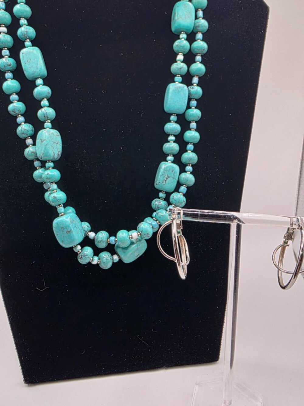 Premier Designs Cabo Faux Turquoise Necklace & Silver Tone Earrings Set